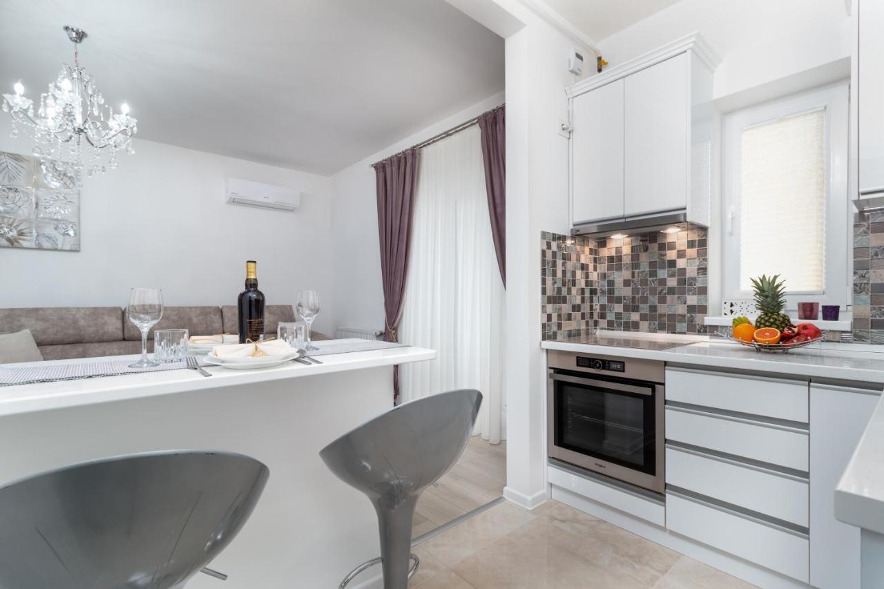 Premier Apartment Luceafarul Oradea Eksteriør bilde